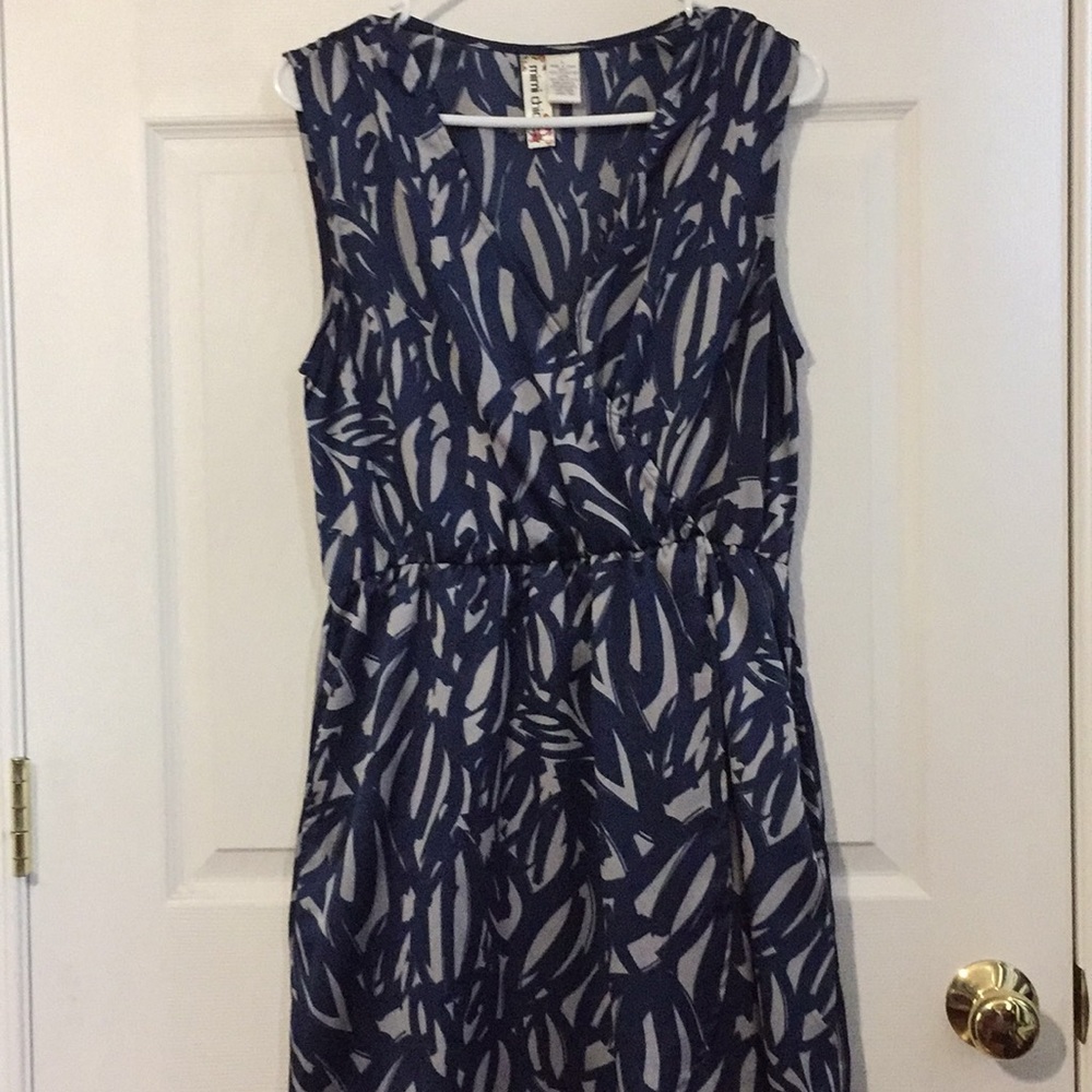 dress with pockets.
